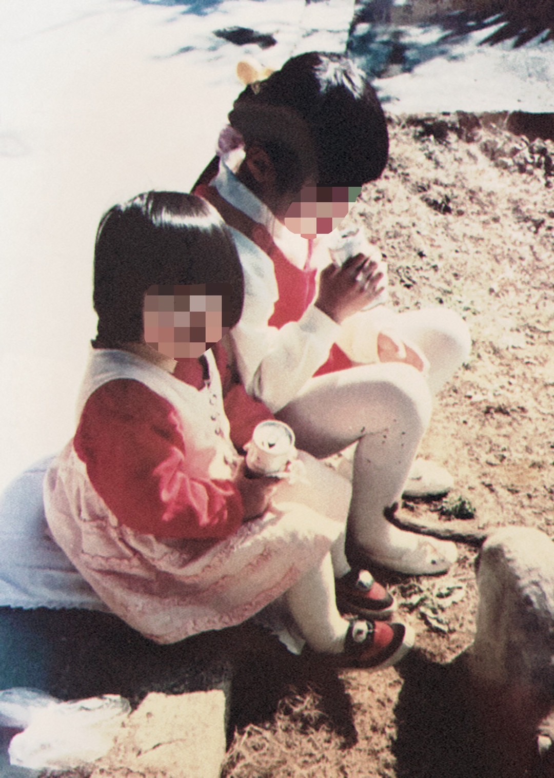 sister2